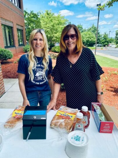 Cross Valley FCU 2022 DE Day of Service volunteers