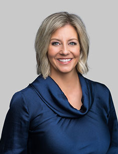 Danielle Brown Headshot
