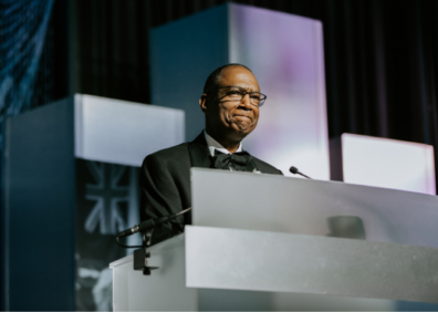 Maurice Smith accepting award